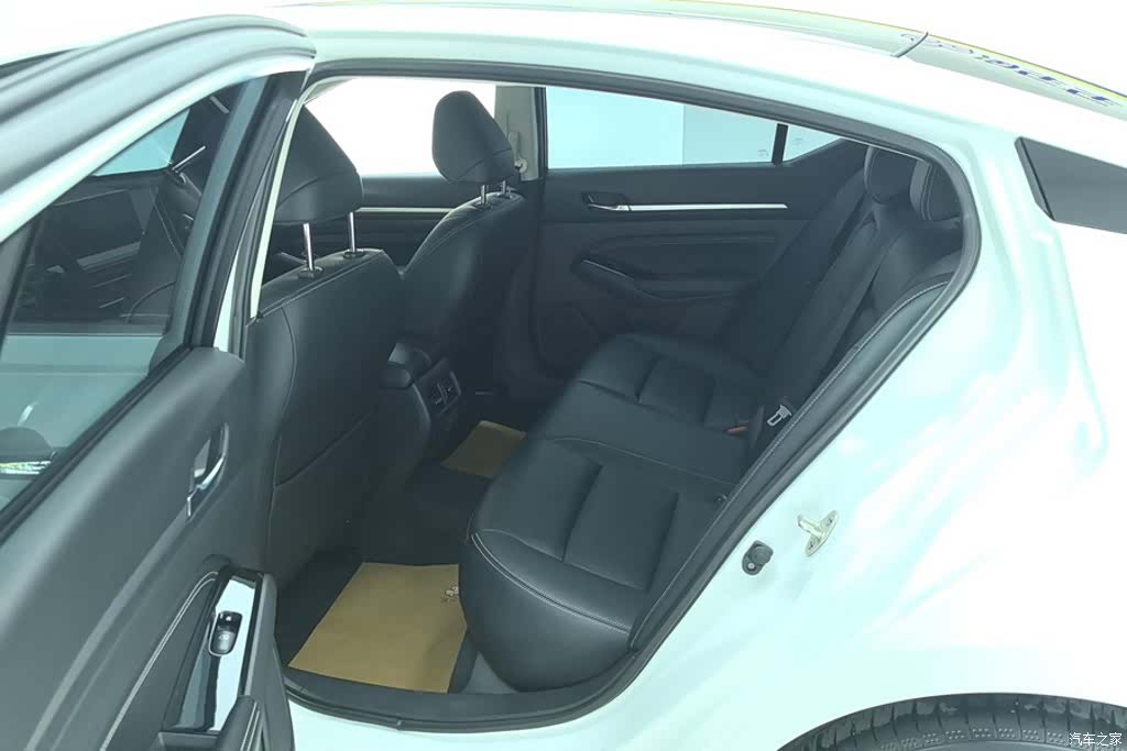 Nissan Teana, 2024 11