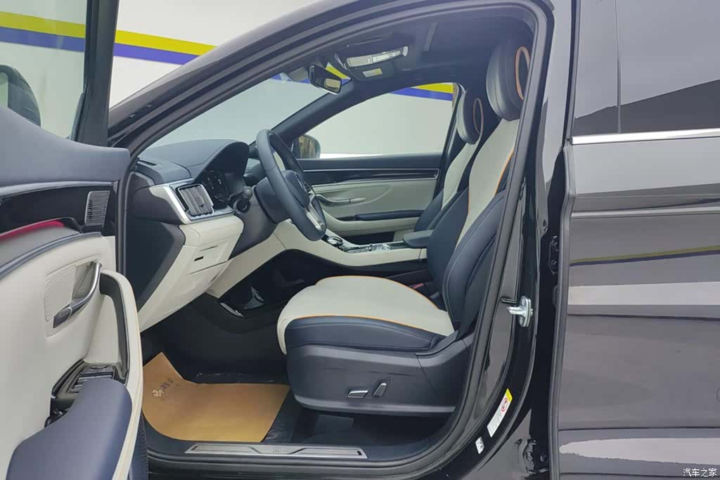 BYD Song, 2023 9