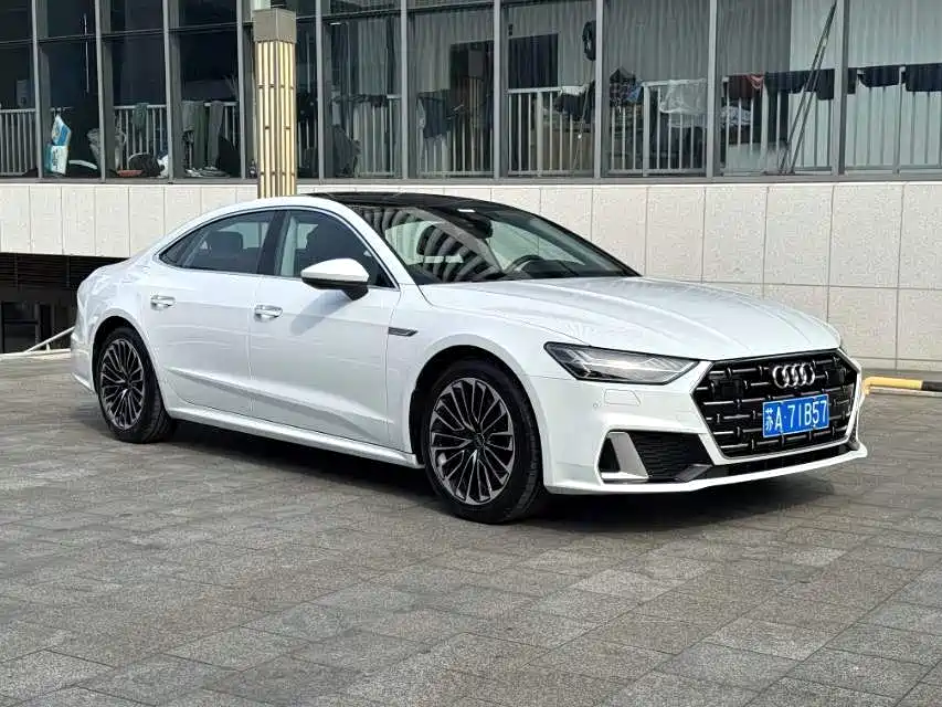 Audi A7L