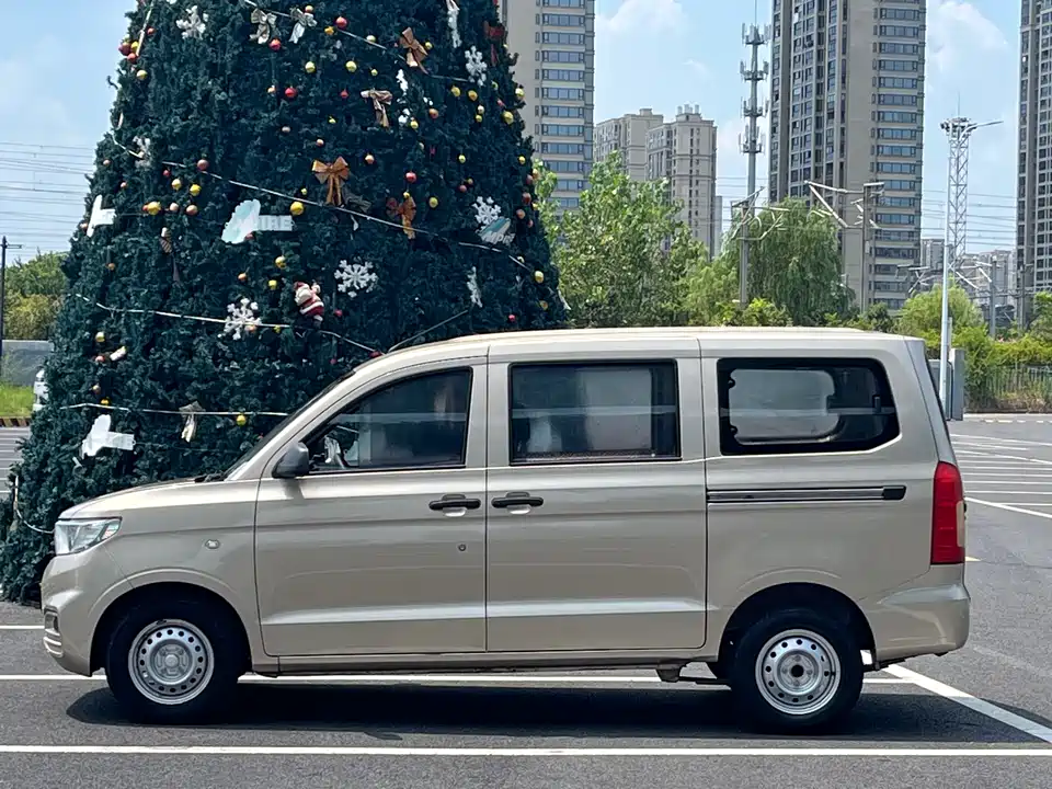 Wuling Wuling Hongguang V