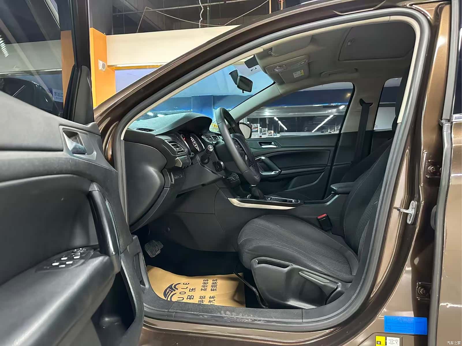 Peugeot 408, 2016 все фото