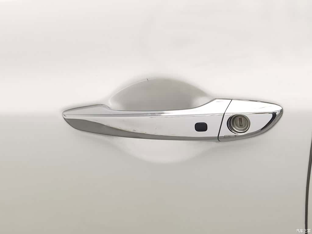 Hyundai DLX, 2016 18