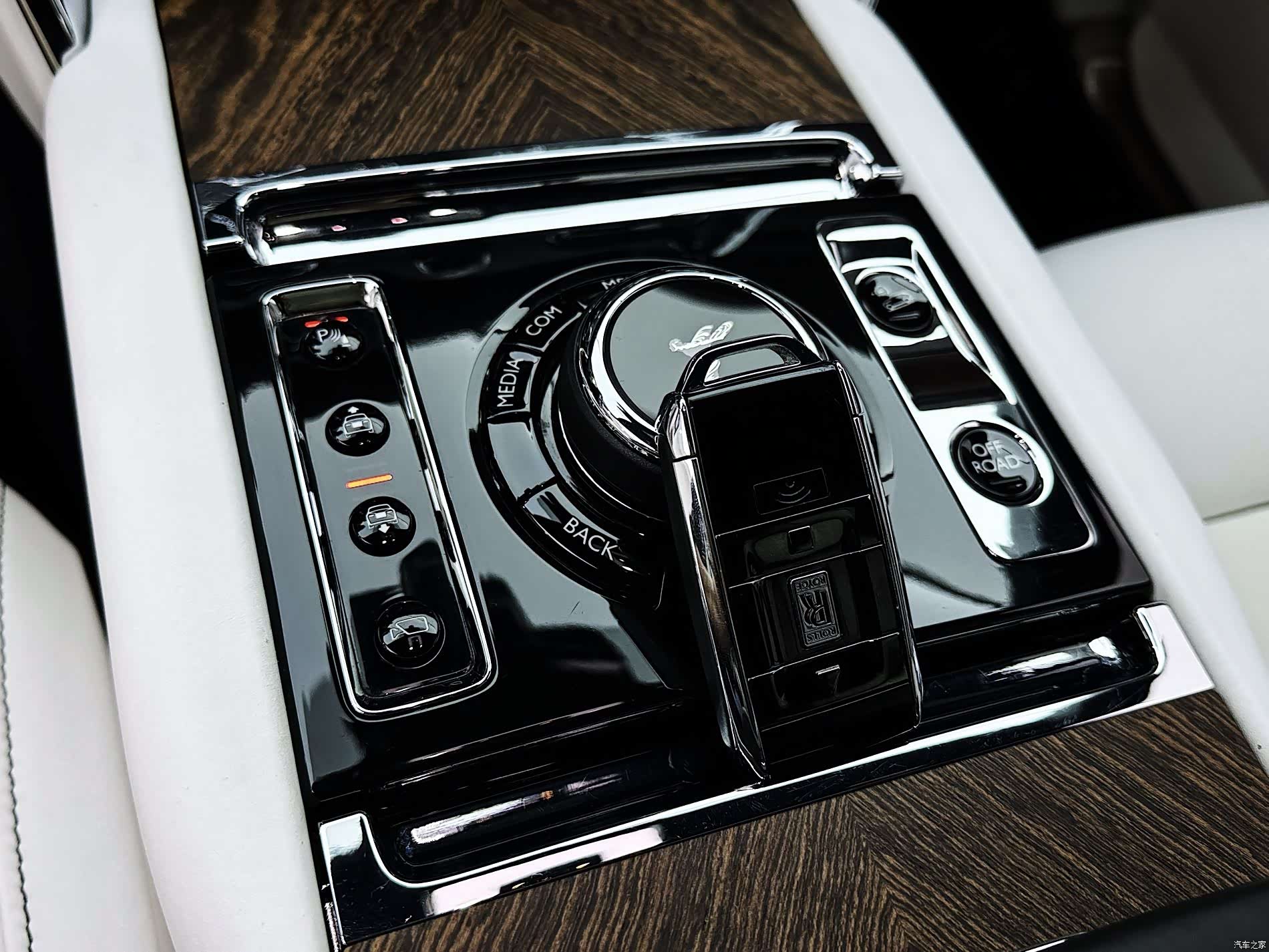 Rolls-Royce Cullinan, 2019 16