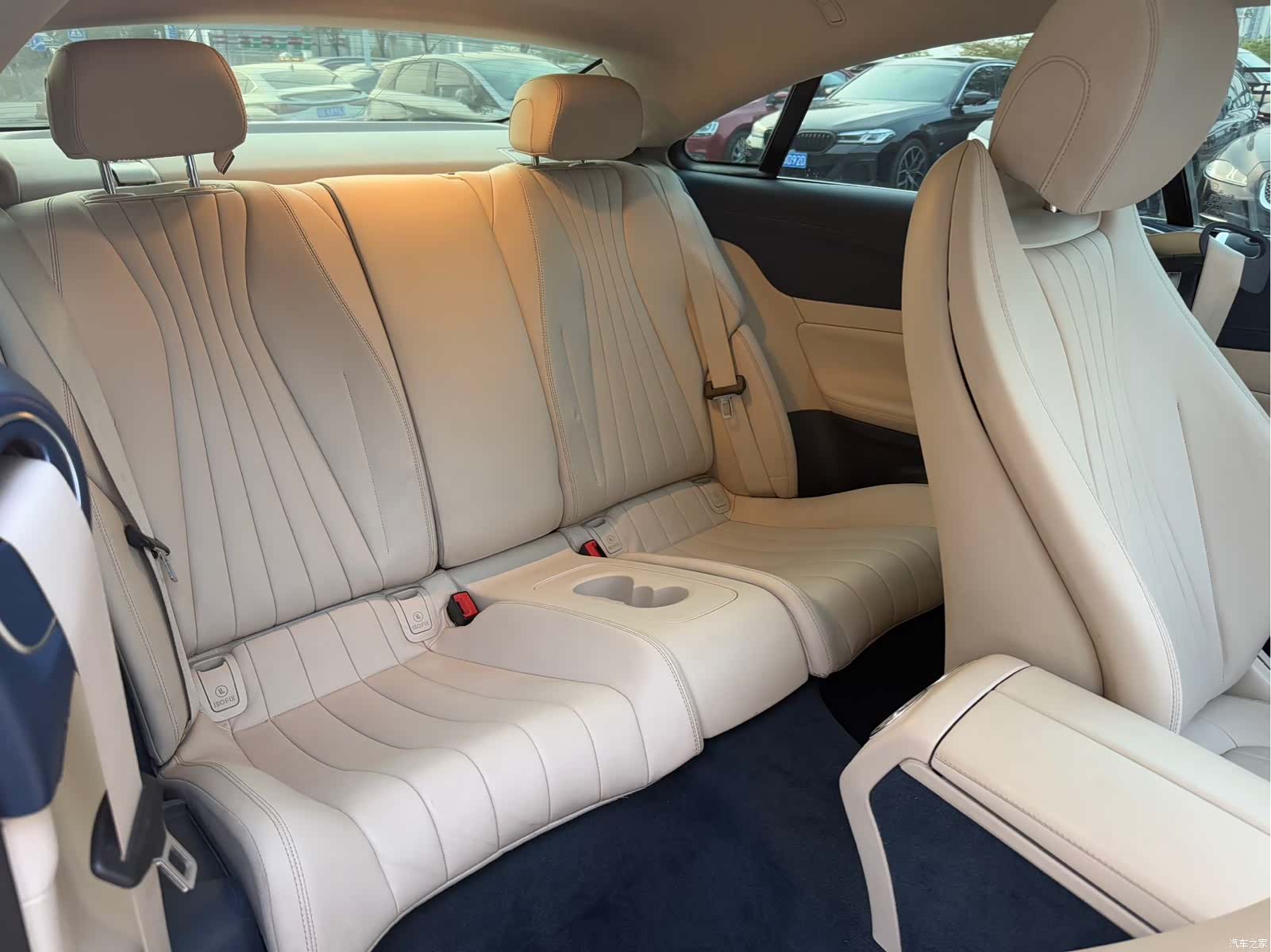 Mercedes-Benz E-Class, 2022 6