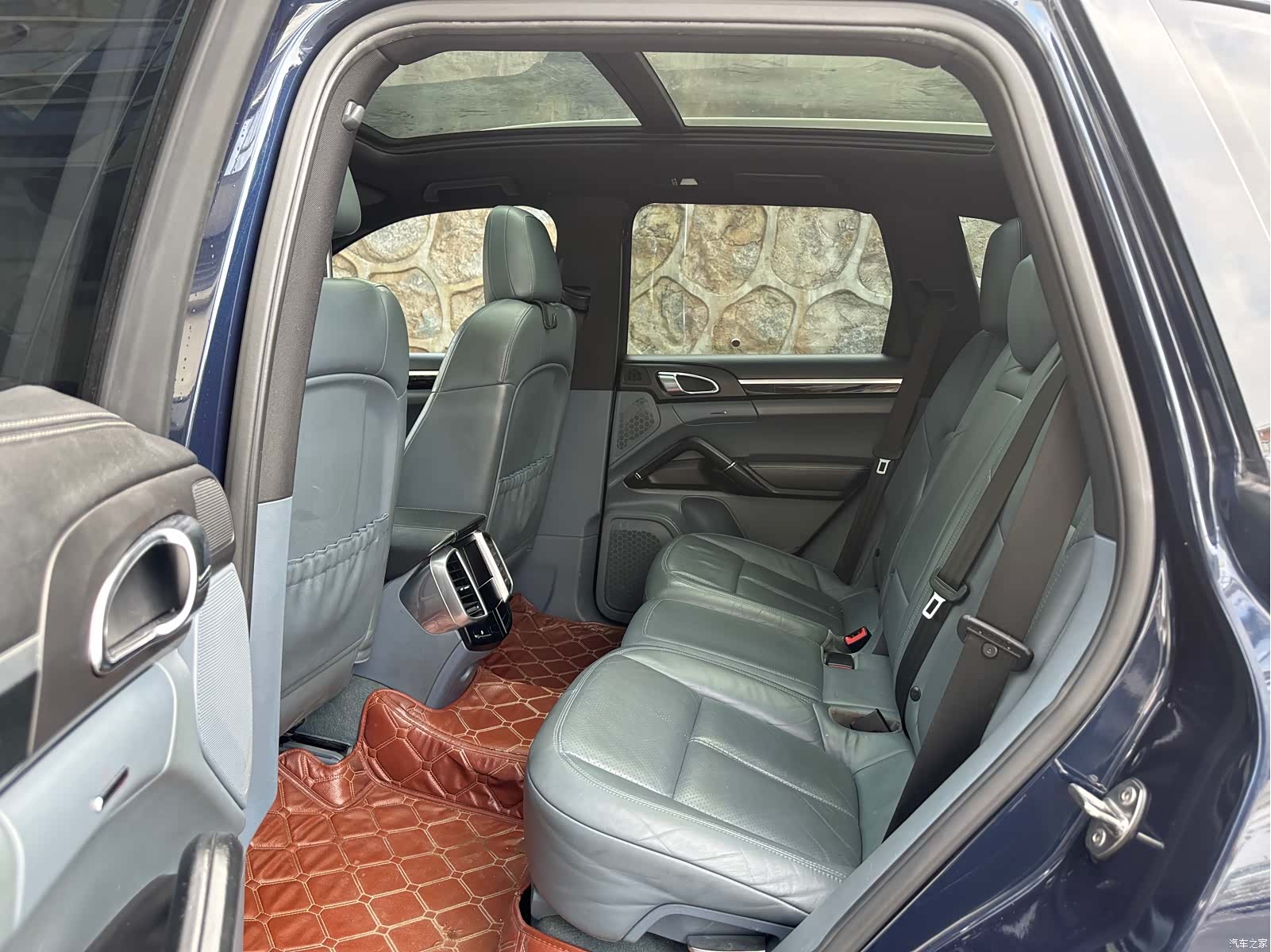 Porsche Cayenne, 2012 8