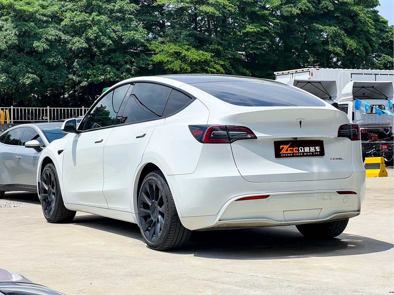 Tesla Model Y, 2024 3