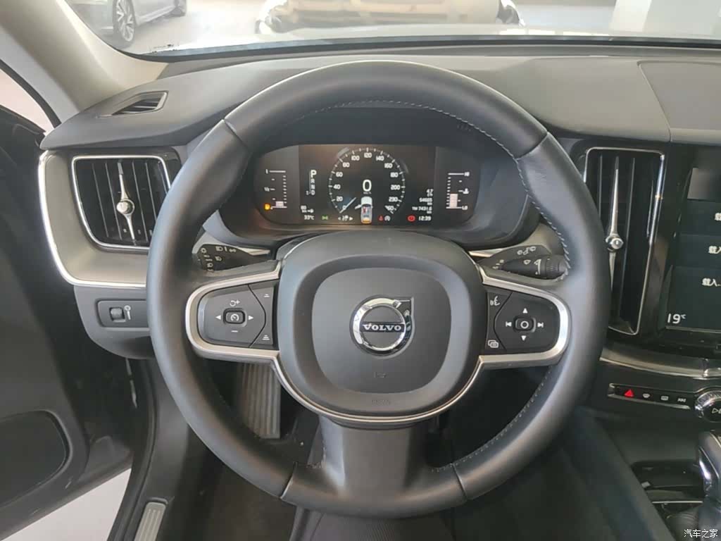 Volvo XC60, 2018 11