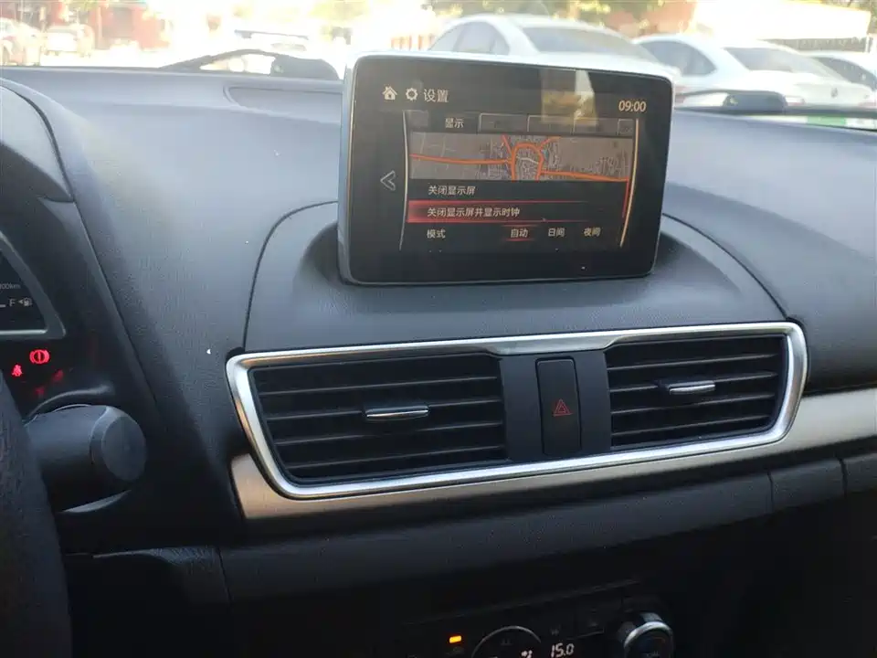 Mazda 3 Angkesaila