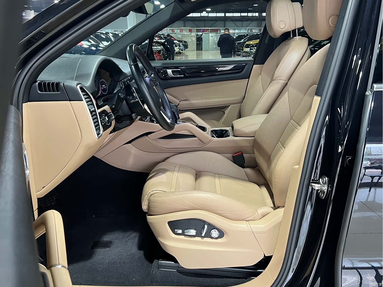 Porsche Cayenne, 2020 12