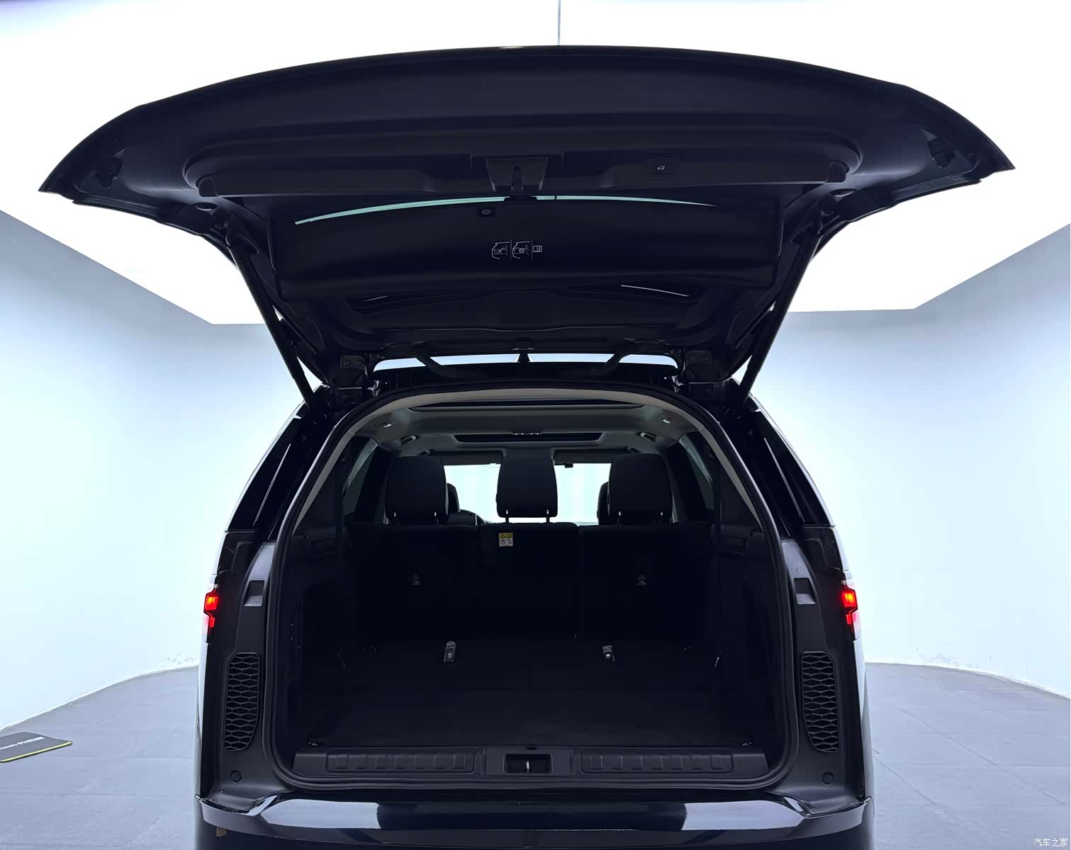 Land Rover Discovery, 2024 31