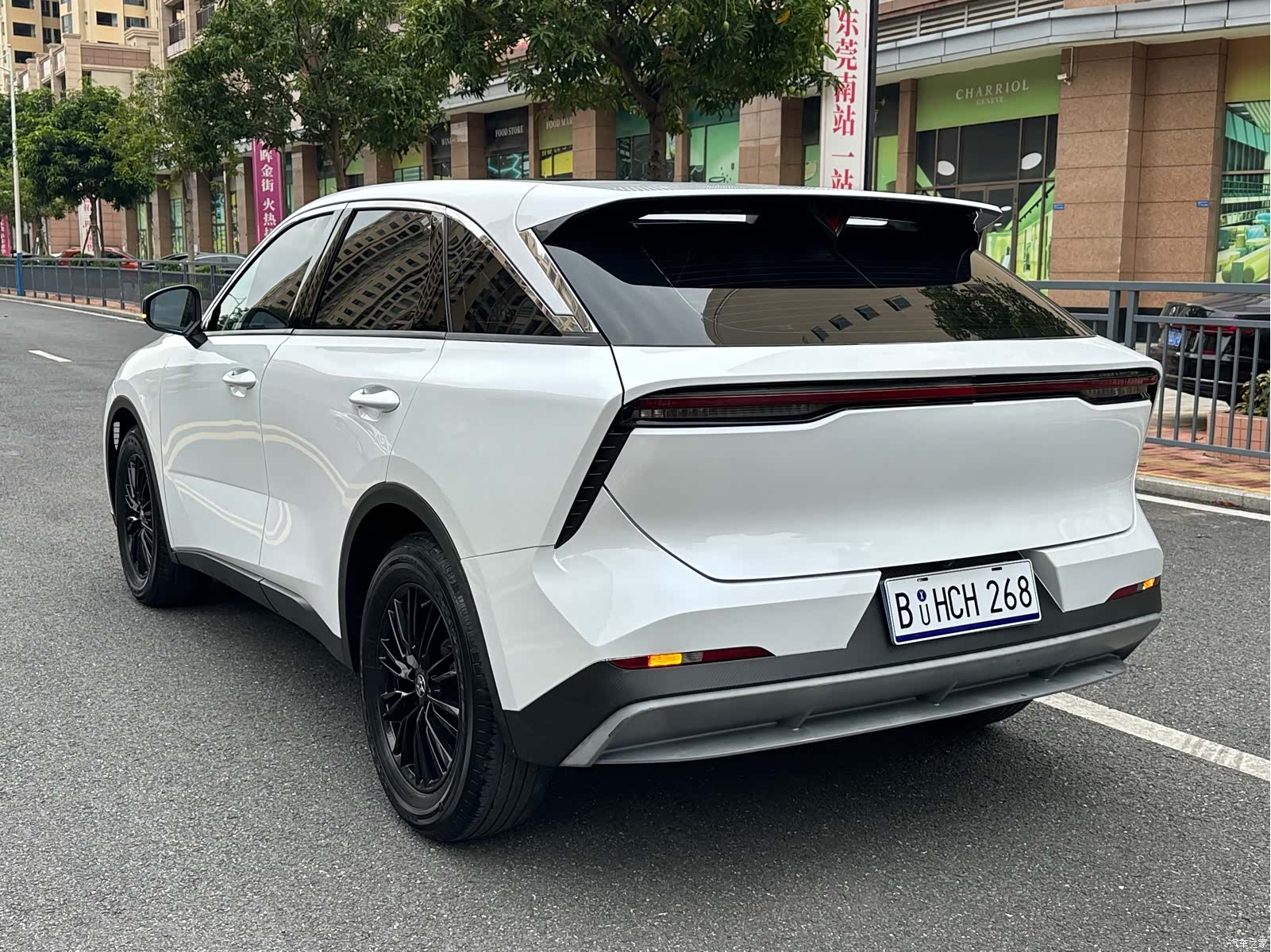 Nissan V, 2022 6