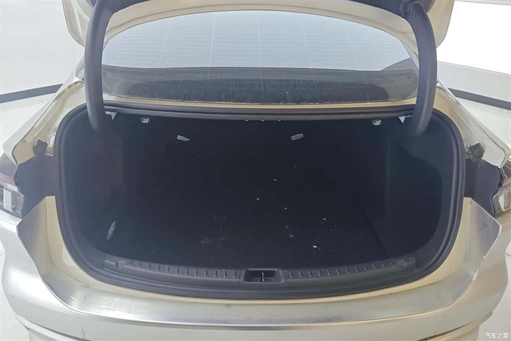 Ford Mondeo, 2024 4