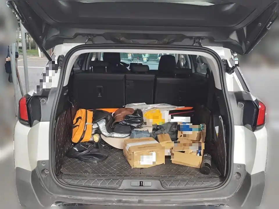Peugeot 5008