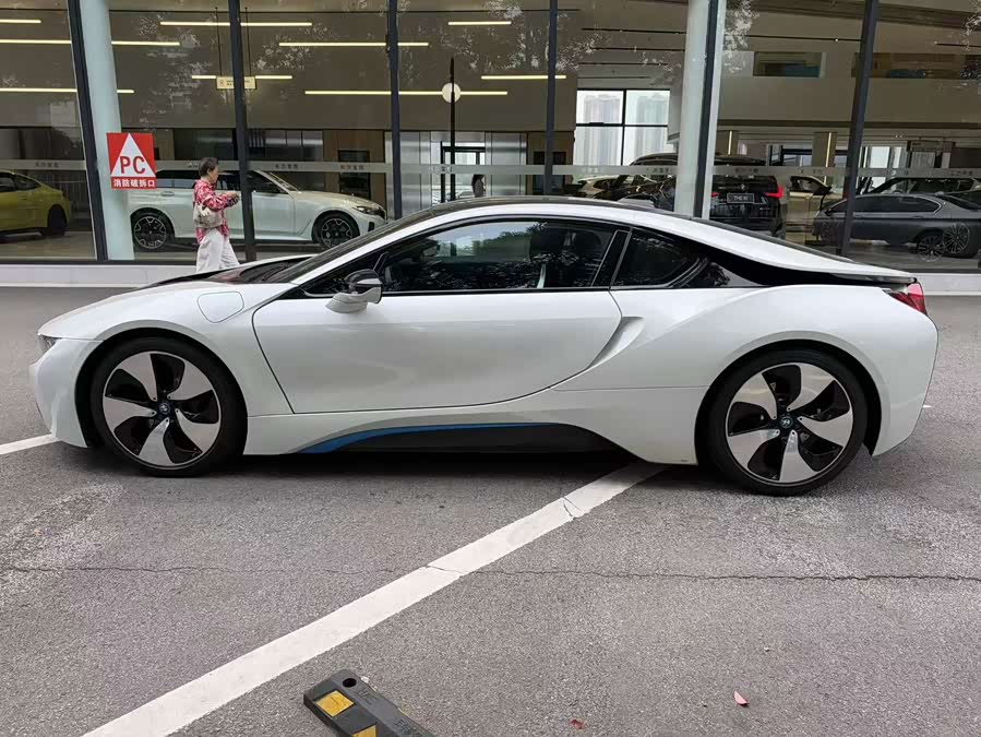 BMW i8 2017, фото 7