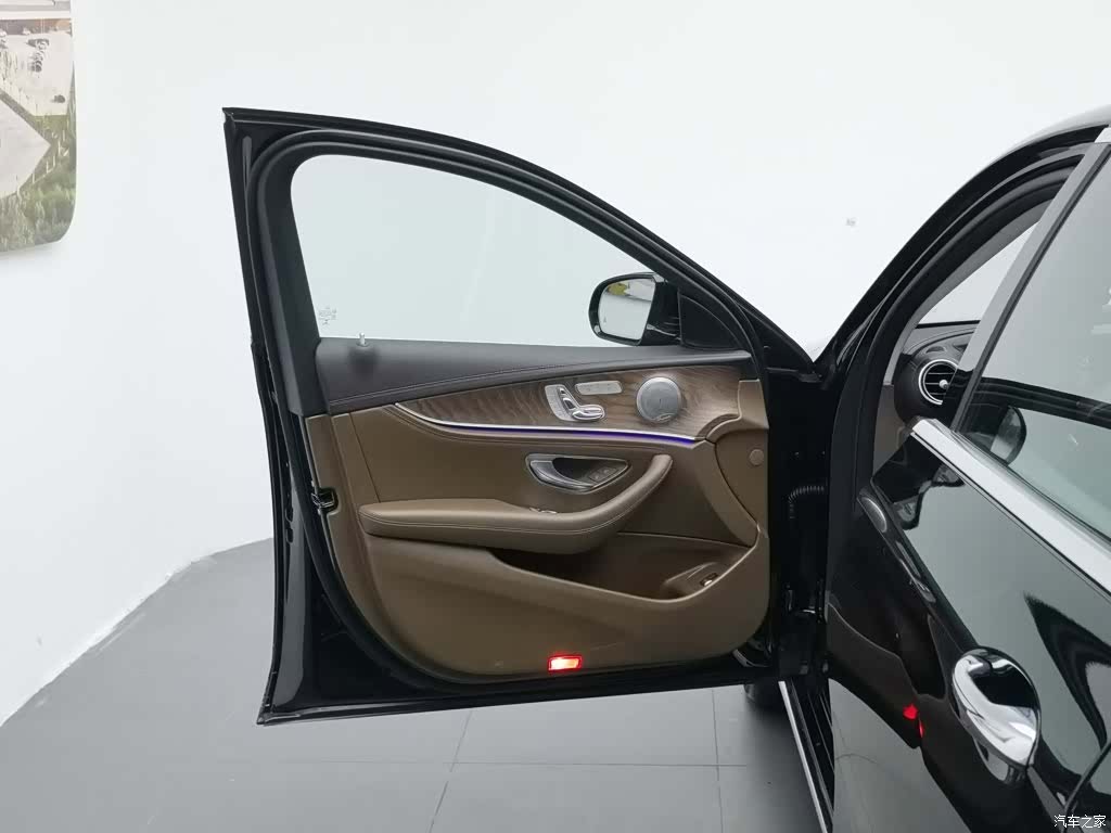 Mercedes-Benz E-Class, 2021 8