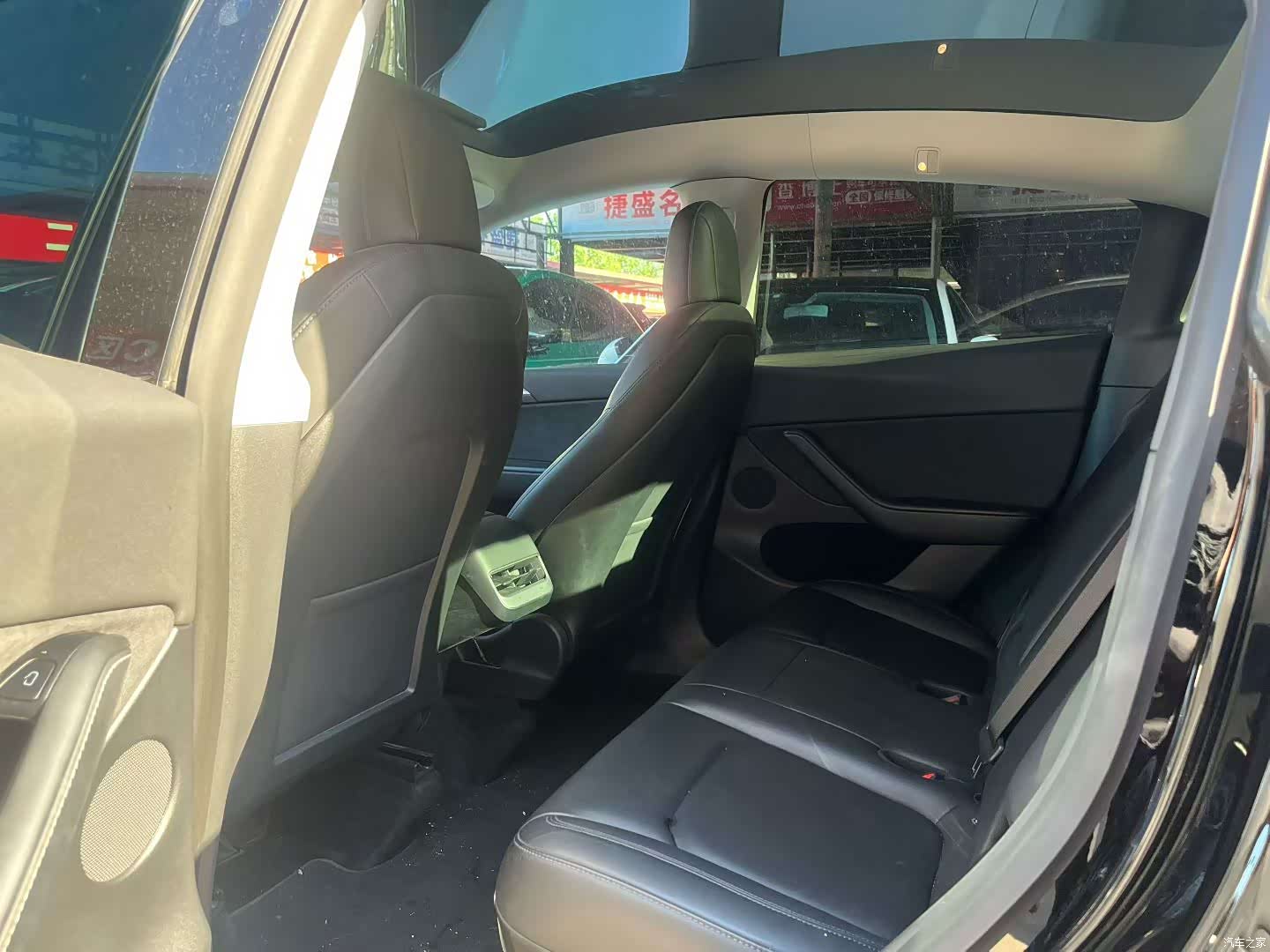 Tesla Model Y, 2021 18