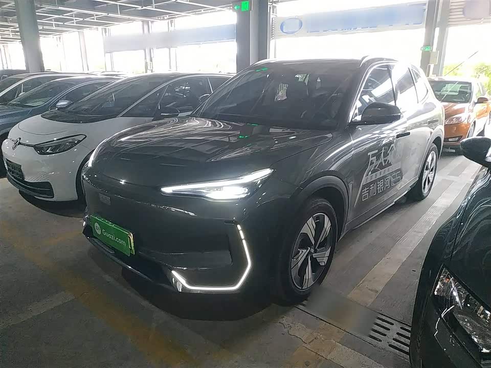 Geely Galaxy Galaxy E5