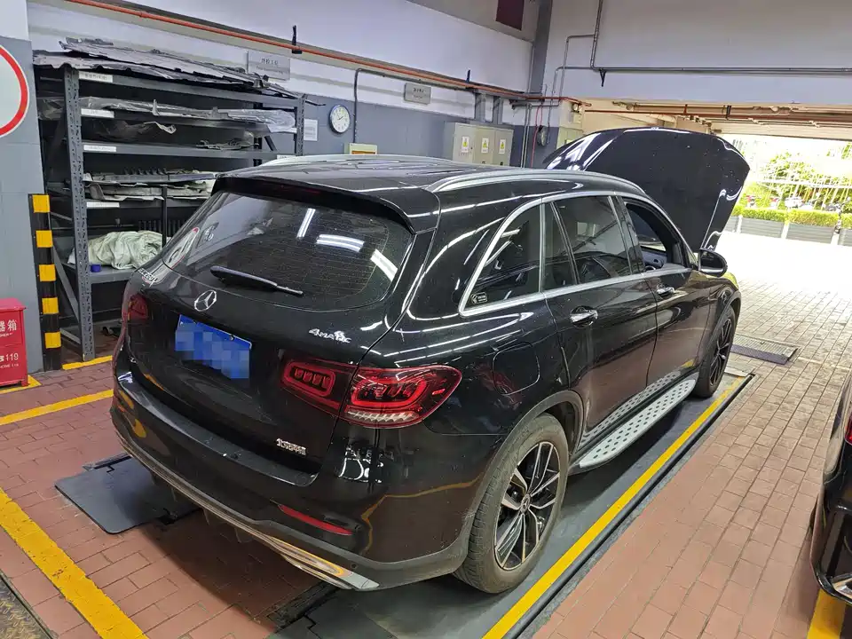 Mercedes-Benz GLC Mercedes-Benz GLC