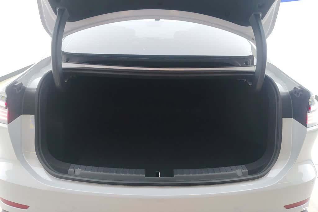 Geely A7, 2025 4