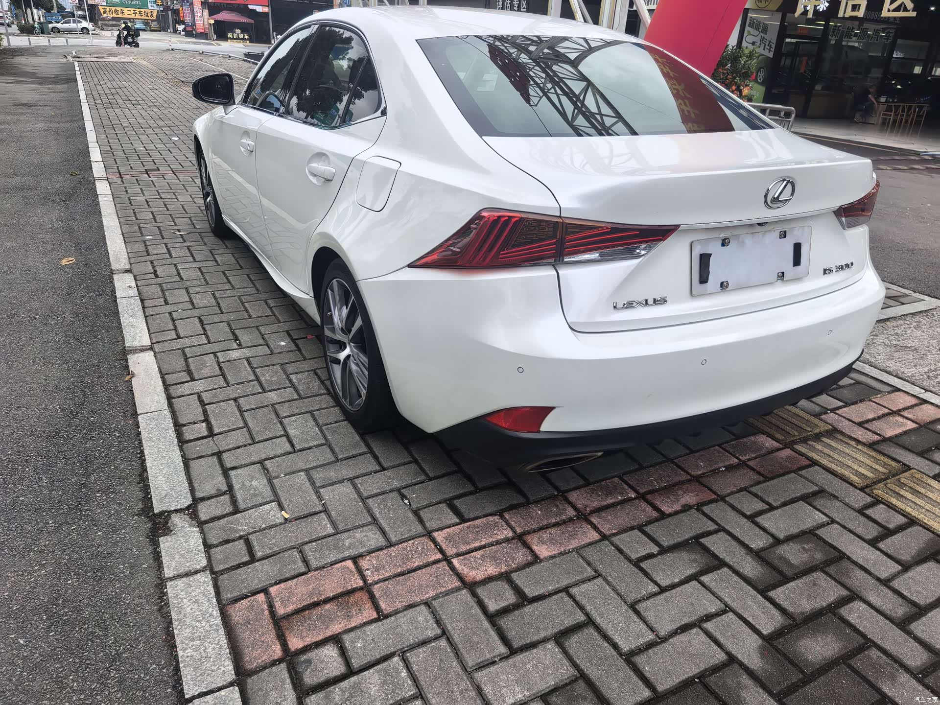 Lexus IS, 2018 7