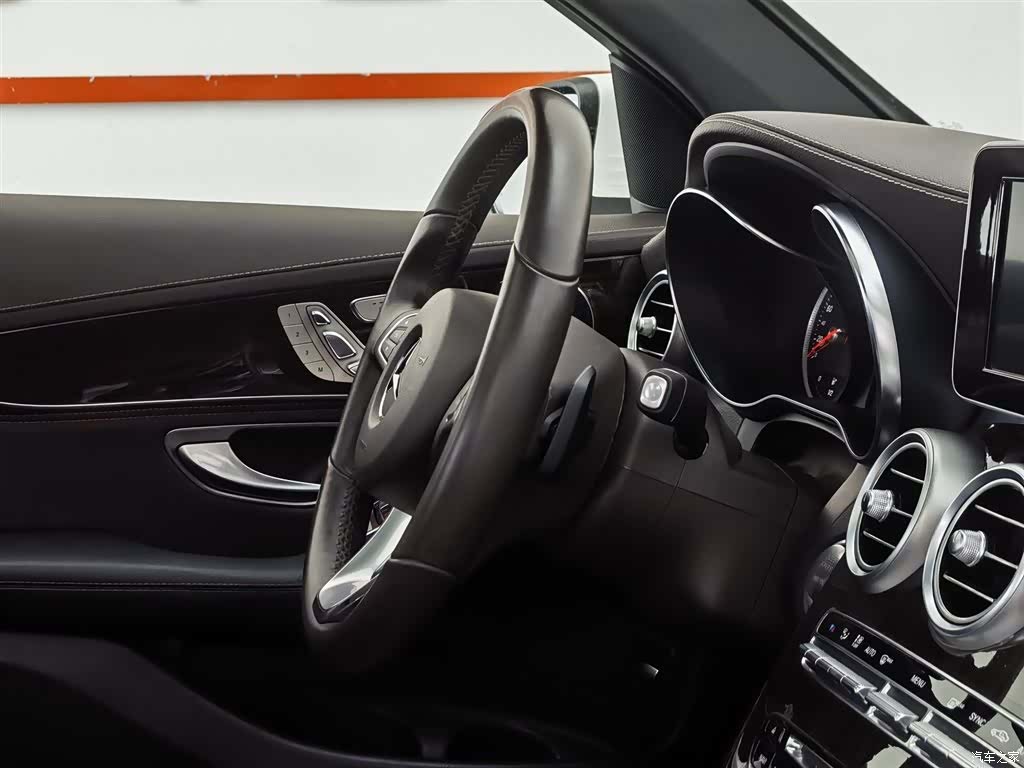 Mercedes-Benz GLC, 2019 22