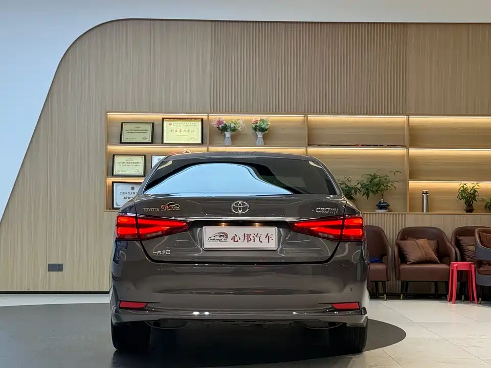 Toyota crown Toyota crown
