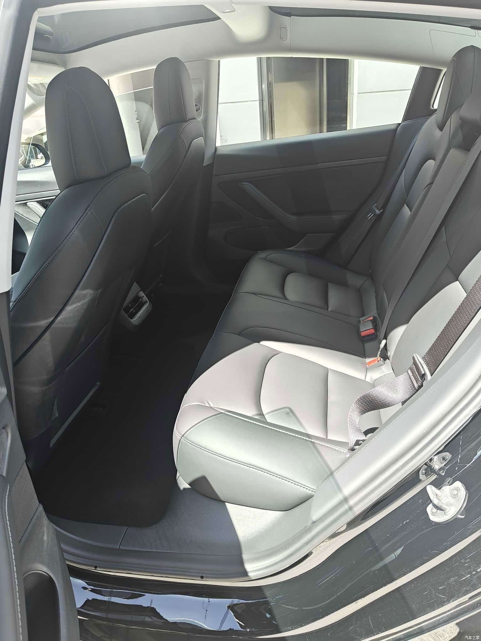 Tesla Model 3, 2021 6