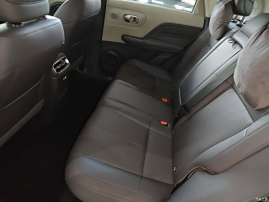 Leapmotor B10, 2025 17