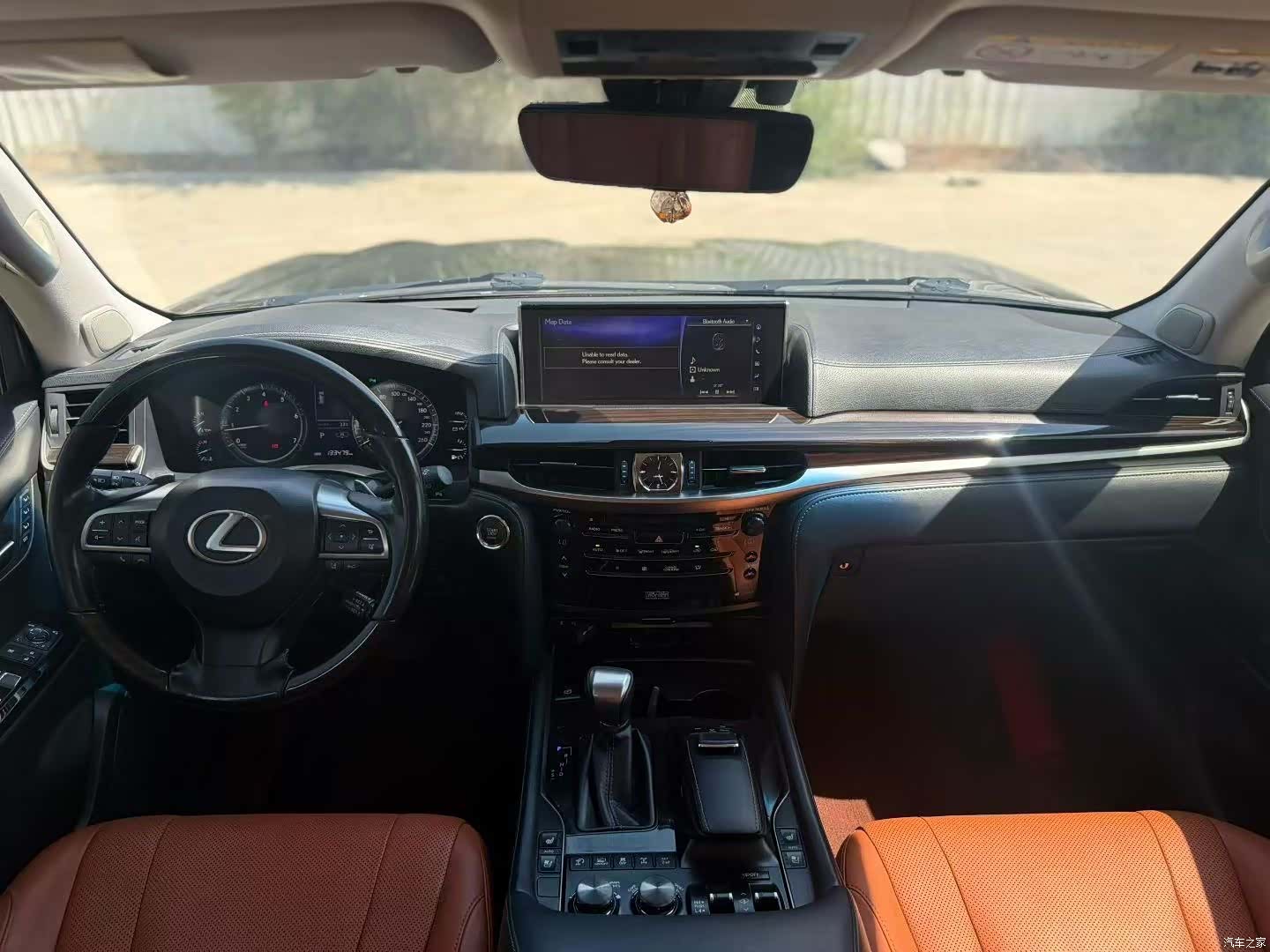 Lexus LX, 2019 все фото