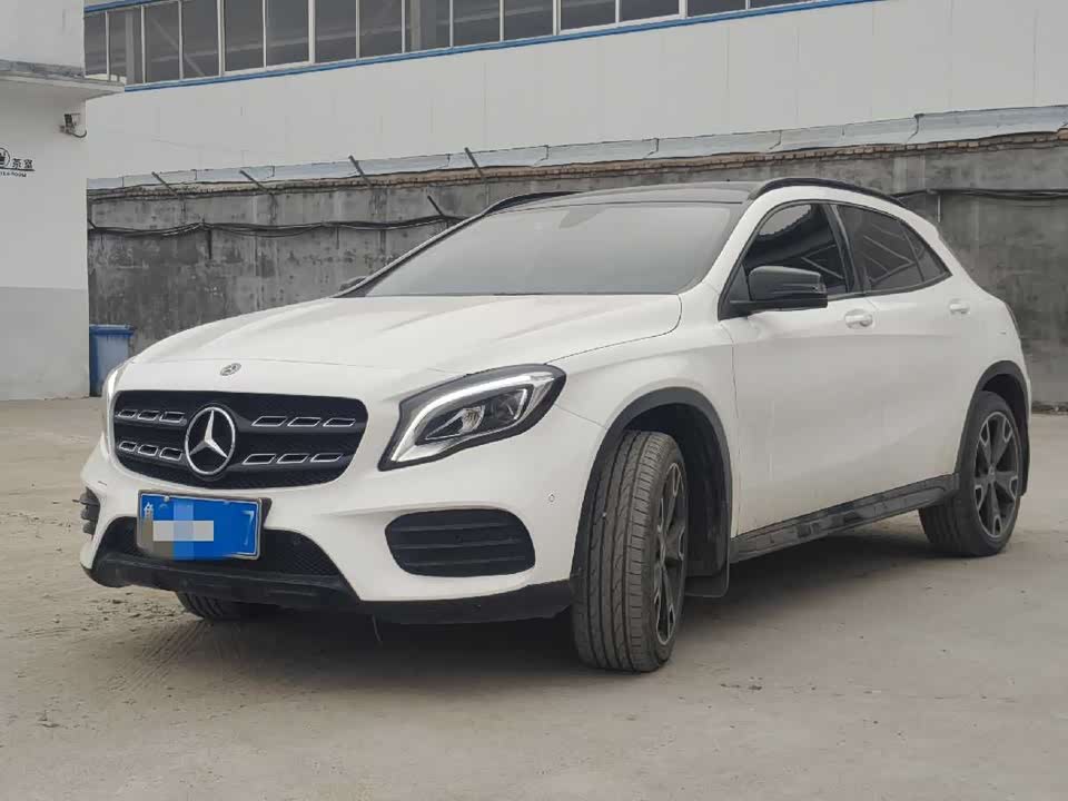 Mercedes-Benz GLA