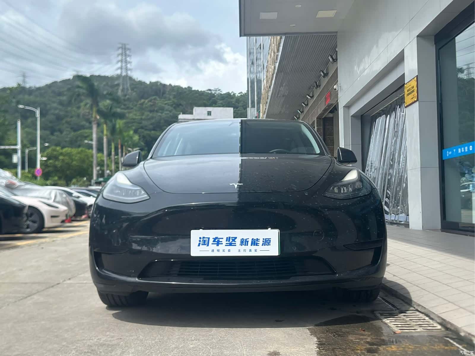 Tesla Model Y, 2023 7