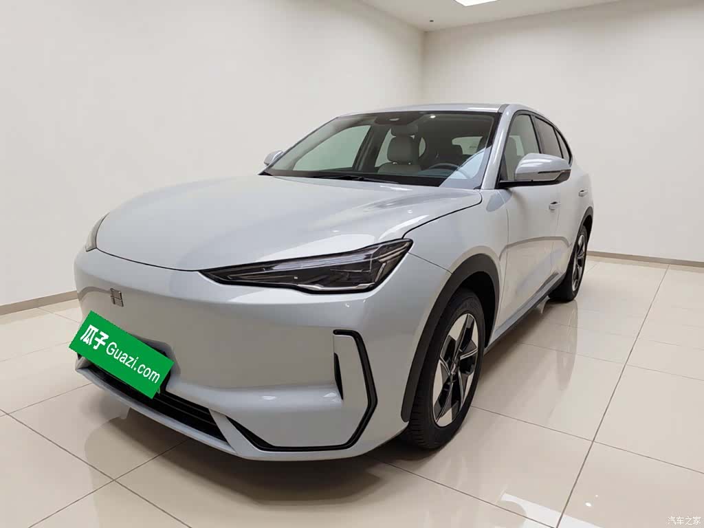 Geely Galaxy E5, 2025 1