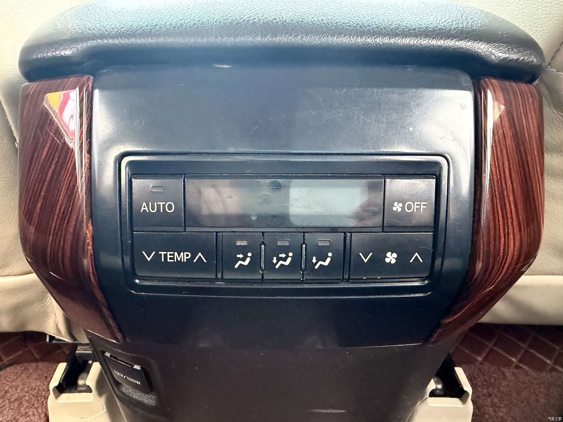 Toyota Prado, 2012 14