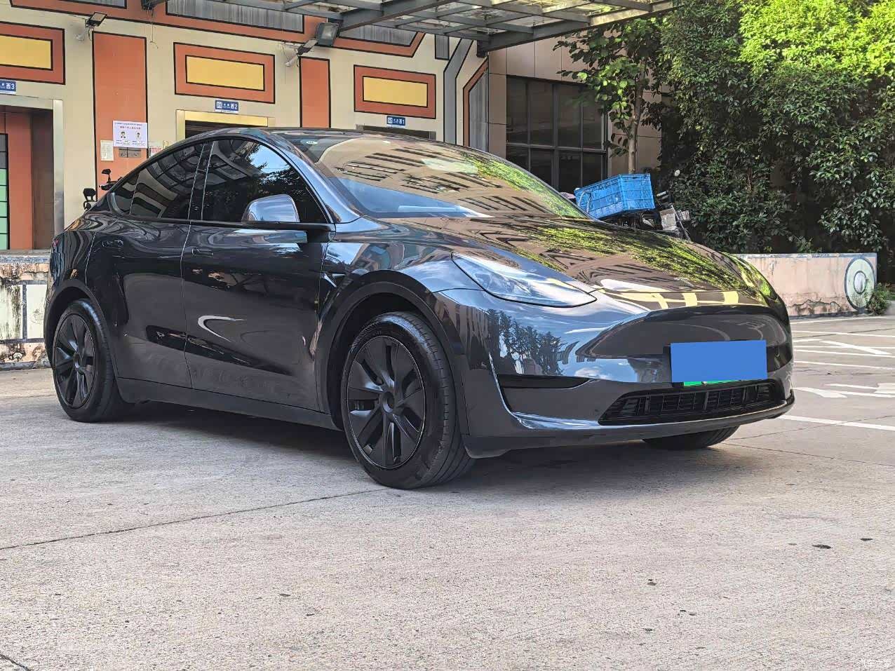 Tesla Model Y, 2024 3