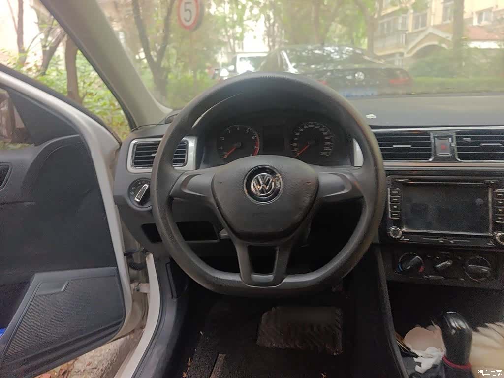 Volkswagen Santana, 2016 6