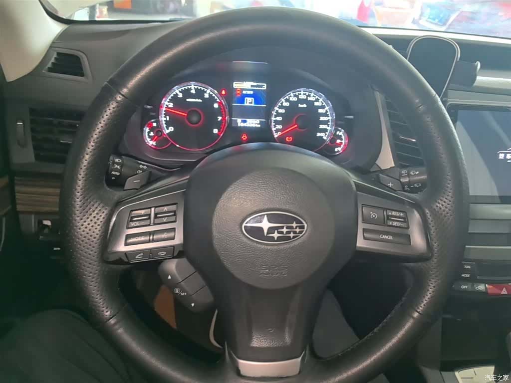 Subaru Outback, 2014 11