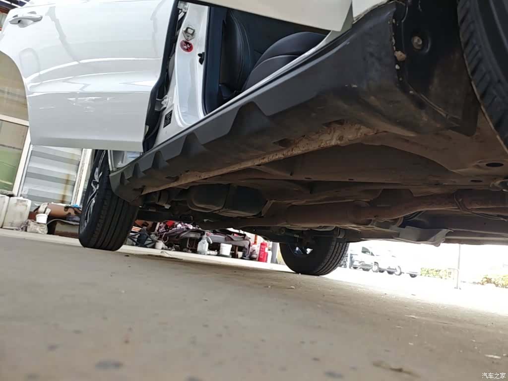 Geely X6, 2019 19