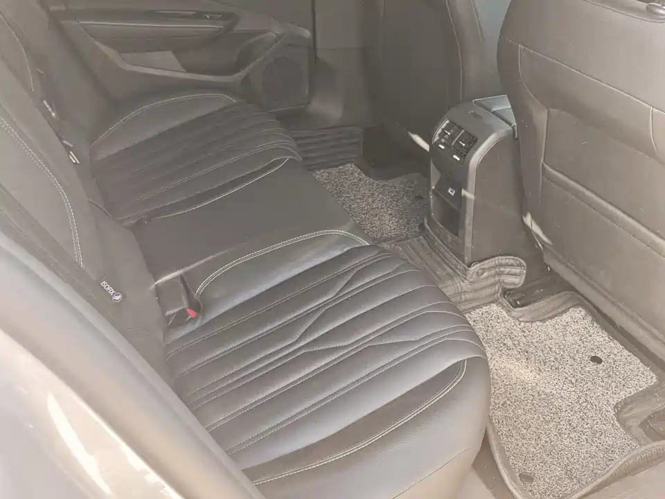 Peugeot 408X