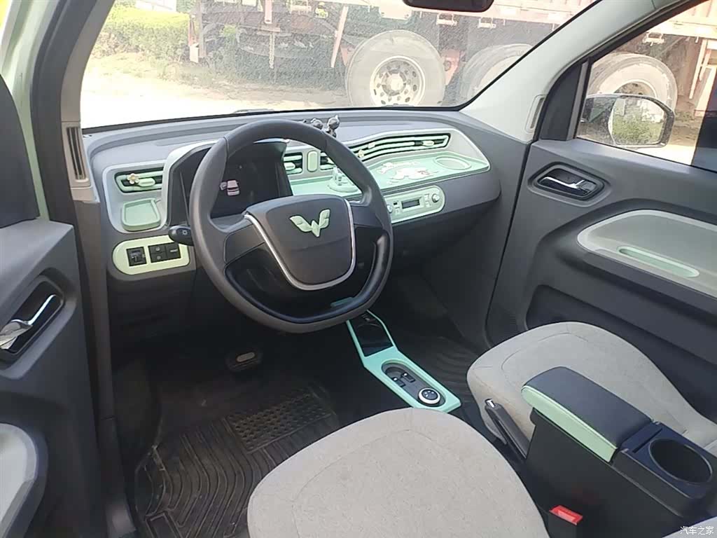 Wuling MINIEV, 2022 10