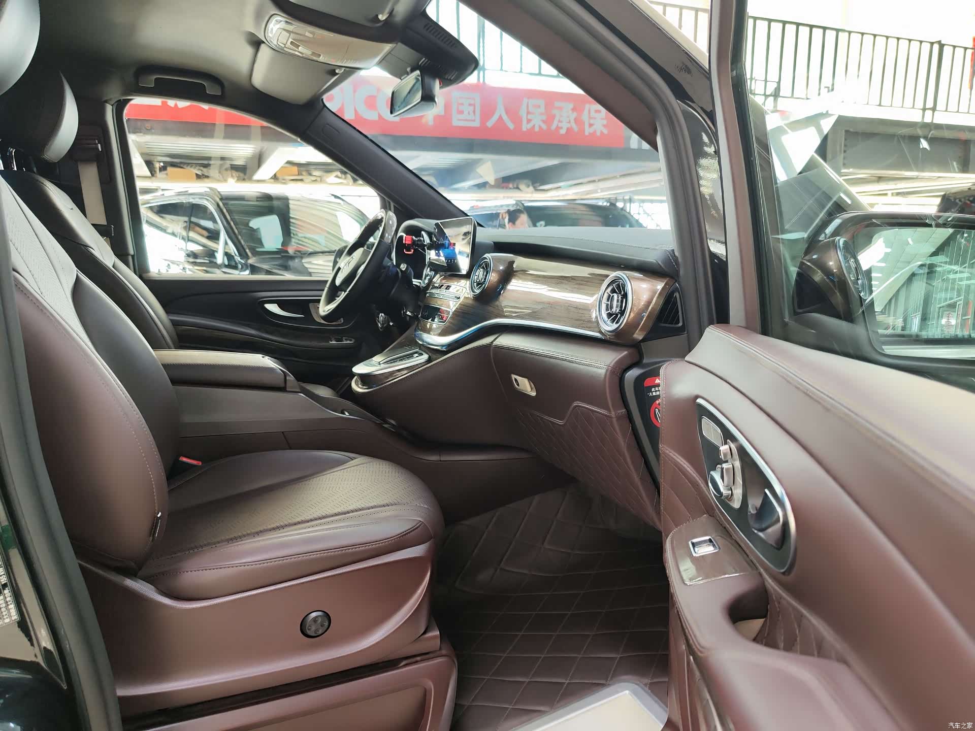 Mercedes-Benz V-Class, 2022 7
