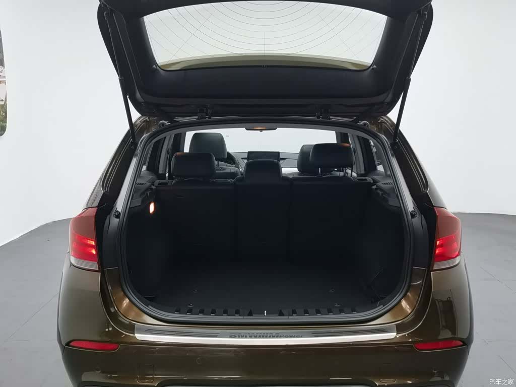 BMW X1, 2012 16