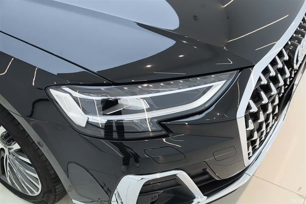 Audi A8L, 2023 9