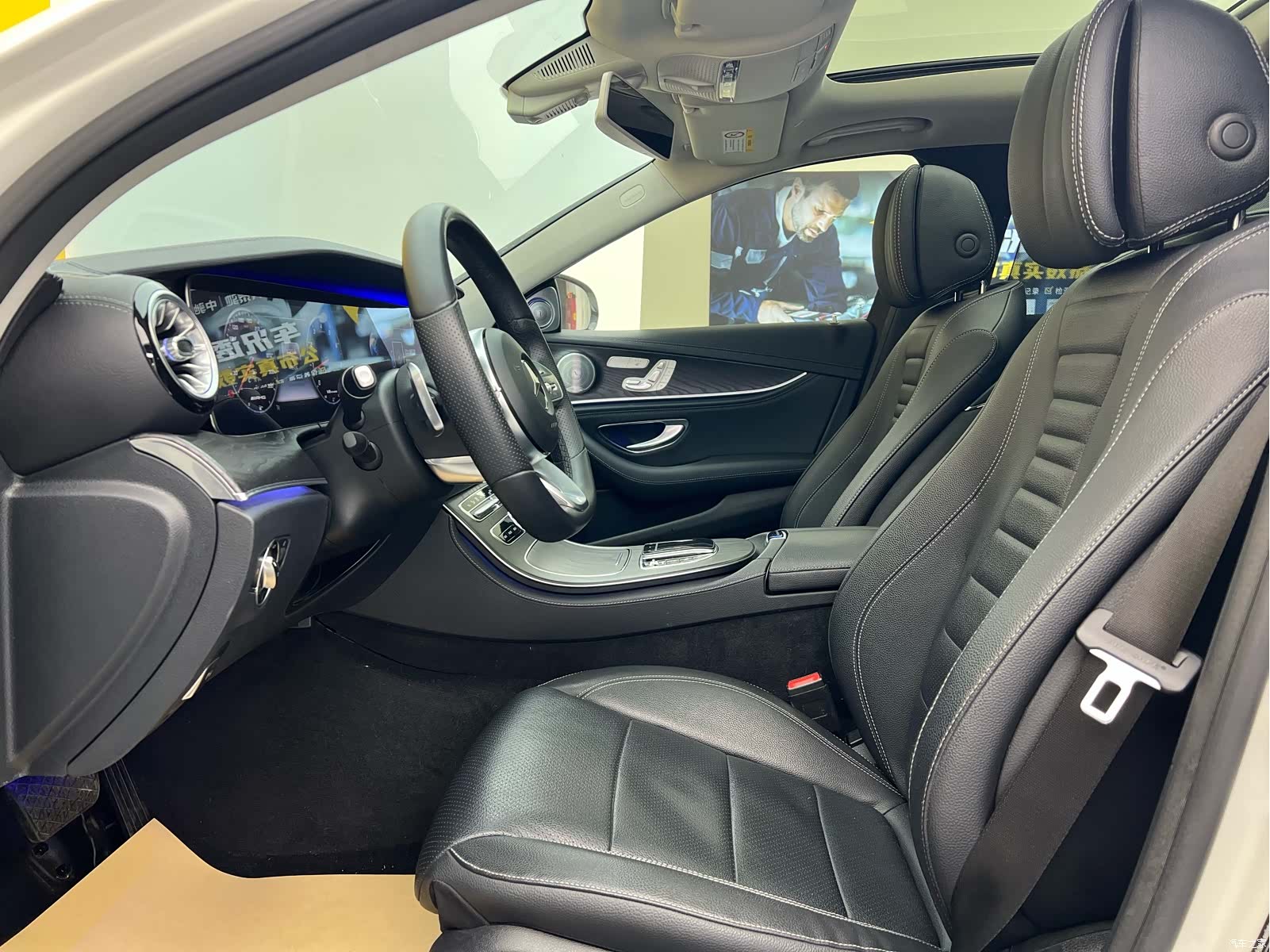 Mercedes-Benz E-Class, 2019 3