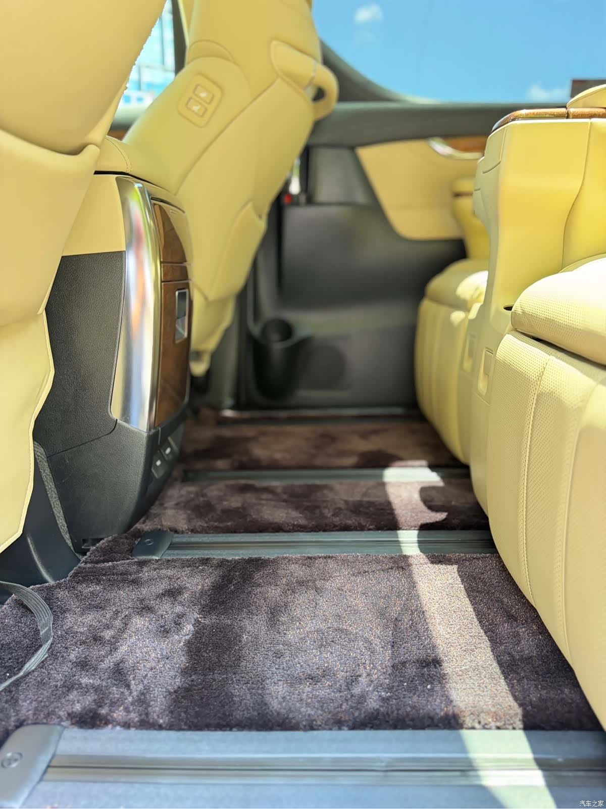 Toyota Alphard, 2018 14