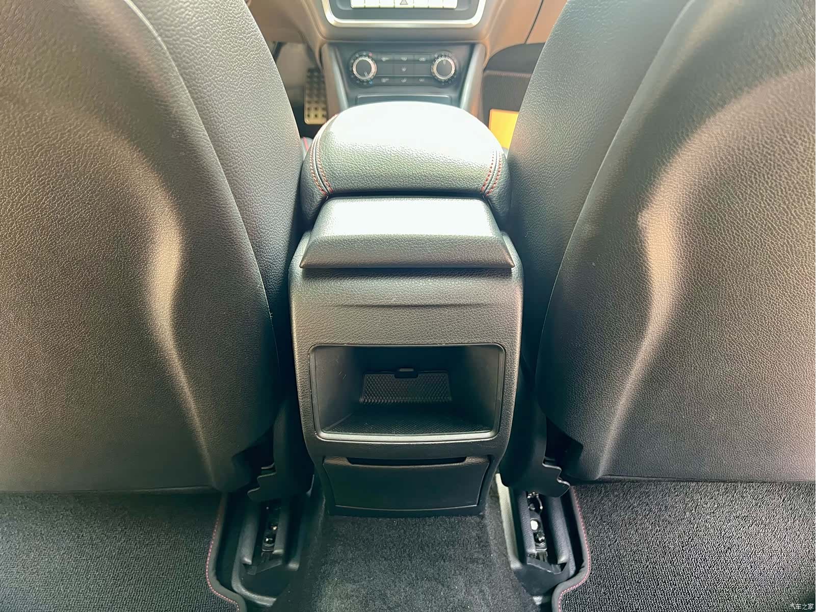 Mercedes-Benz CLA, 2018 15