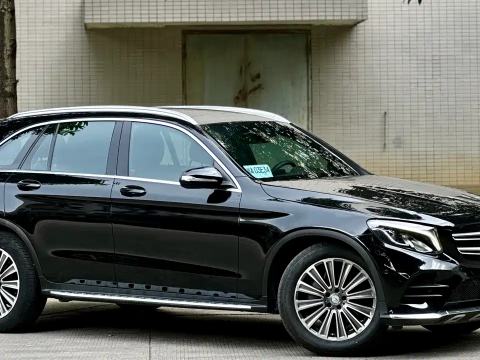 Mercedes-Benz GLC Mercedes-Benz GLC