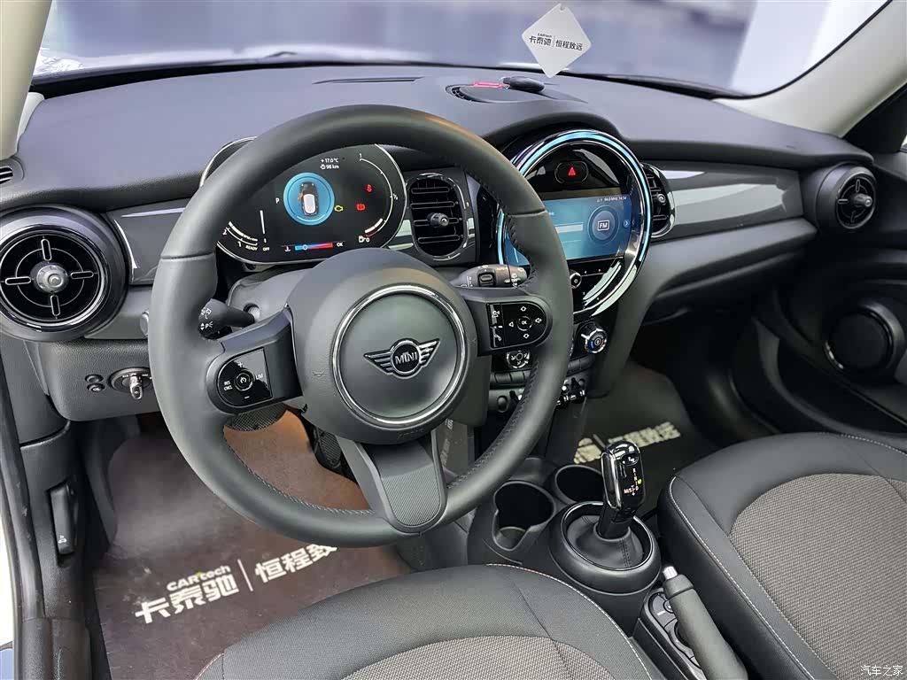Mini ONE, 2024 6