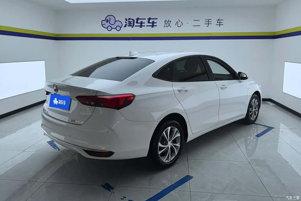 Buick Verano, 2022 3