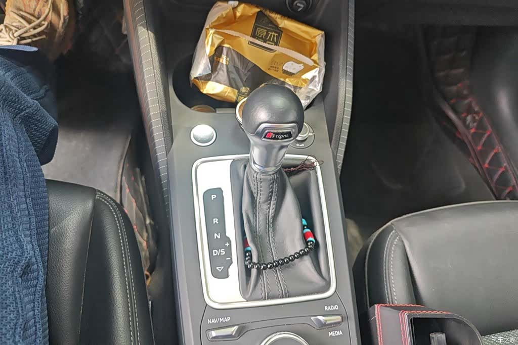 Audi Q2L, 2021 16