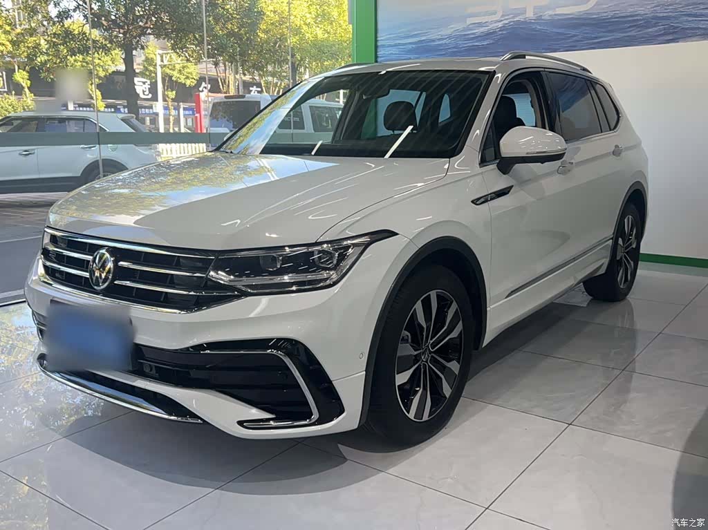 Volkswagen Tiguan L